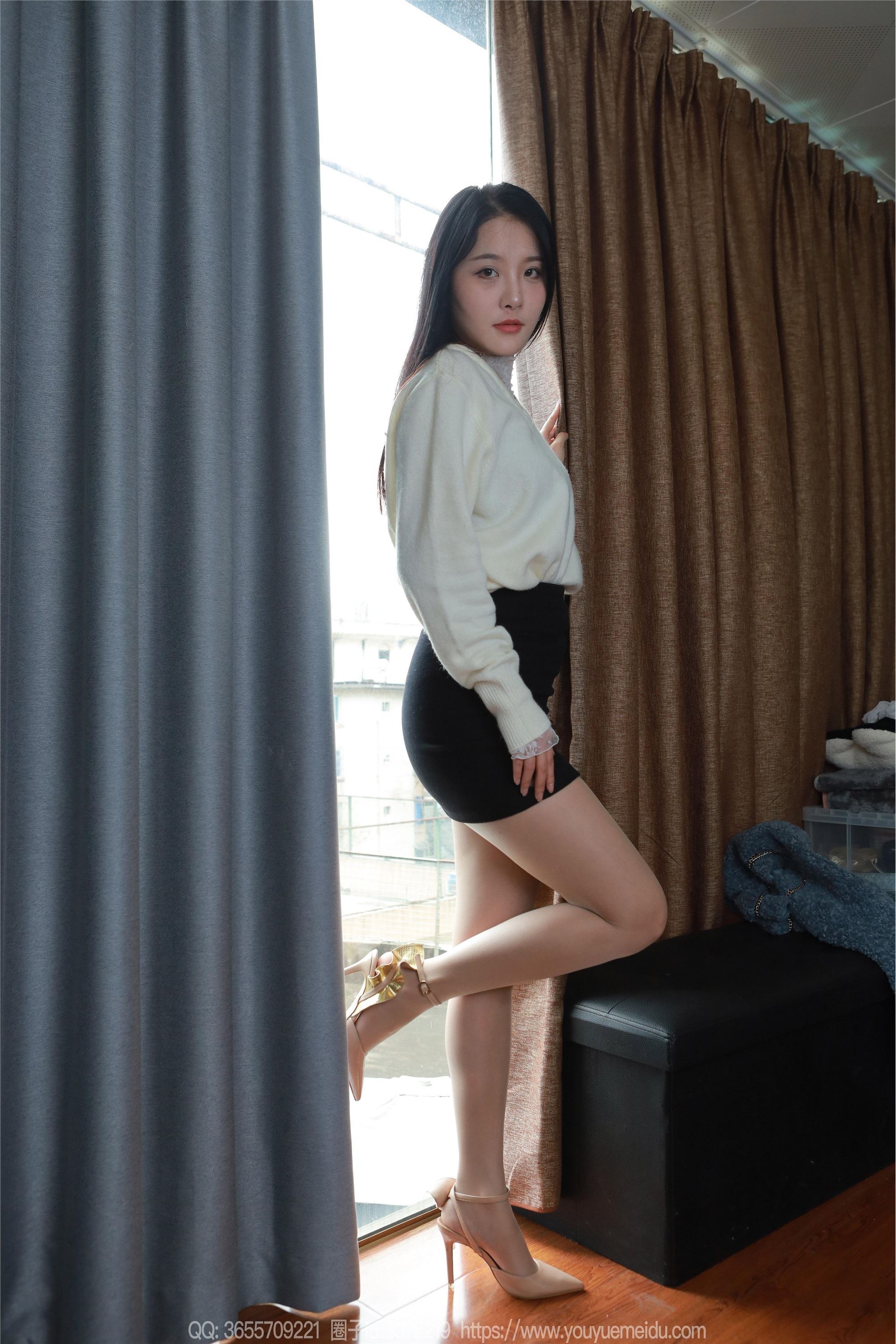 IESS异思趣向  2025.03.03 丝享家 1991 婉萍《酒杯美腿》